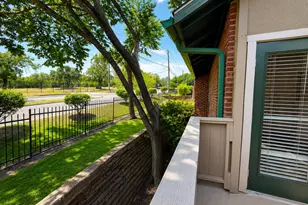 8601 Park Ln, Dallas, TX 75231 - Photo 19