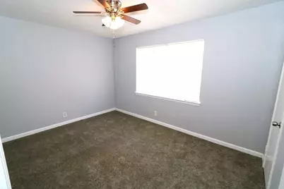 9821 Bluffcreek Drive, Dallas, TX 75227 - Photo 7