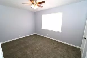 9821 Bluffcreek Dr, Dallas, TX 75227 - Photo 7