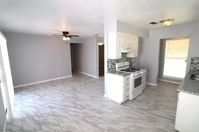 9821 Bluffcreek Drive, Dallas, TX 75227 - Photo 5