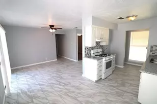 9821 Bluffcreek Dr, Dallas, TX 75227 - Photo 5