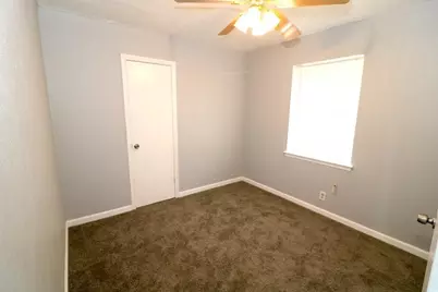 9821 Bluffcreek Drive, Dallas, TX 75227 - Photo 11