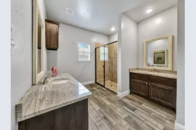 2107 Hemphill Street, Greenville, TX 75401 - Photo 15