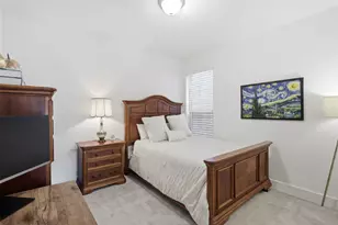 8116 Radnor Rd, Dallas, TX 75231 - Photo 25