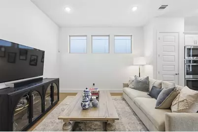 8116 Radnor Road, Dallas, TX 75231 - Photo 19