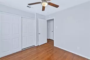 4208 Huckleberry Cir, Dallas, TX 75216 - Photo 11