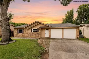 1904 Westover Dr, Arlington, TX 76015 - Photo 1