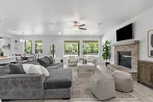 6512 Crooked Ln, Flower Mound, TX 75022 - Photo 5