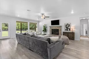 6512 Crooked Ln, Flower Mound, TX 75022 - Photo 7
