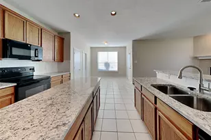 2707 Whisper Ct, Mansfield, TX 76063 - Photo 3