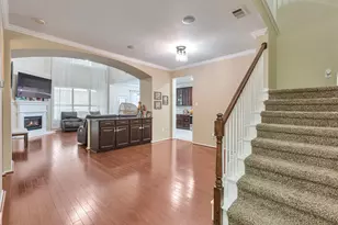 1603 Waters Edge Dr, Glenn Heights, TX 75154 - Photo 3