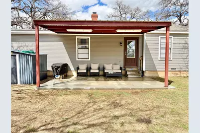 1136 W Long Street, Stephenville, TX 76401 - Photo 9