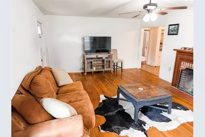 1136 W Long Street, Stephenville, TX 76401 - Photo 3