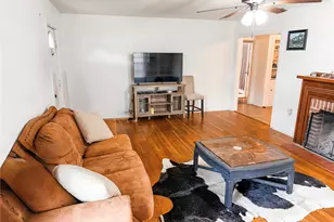 1136 W Long St, Stephenville, TX 76401 - Photo 3