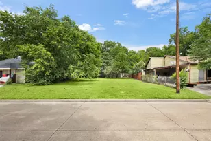 205 Thompson St, Waxahachie, TX 75165 - Photo 1