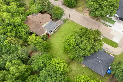 205 Thompson Street, Waxahachie, TX 75165 - Photo 11