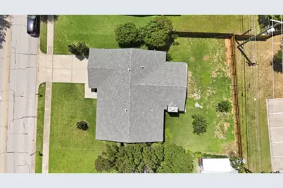 1909 Schumac Lane, Bedford, TX 76022 - Photo 31