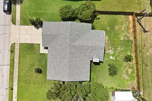 1909 Schumac Ln, Bedford, TX 76022 - Photo 31