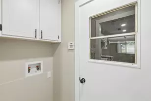 1909 Schumac Ln, Bedford, TX 76022 - Photo 11