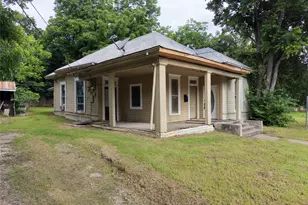 1414 Wesley St, Greenville, TX 75401 - Photo 3
