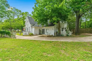 911 N Main St, Winnsboro, TX 75494 - Photo 3