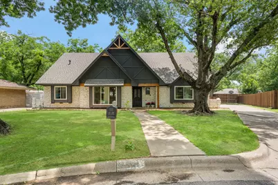 2911 Kircaldy Court, Arlington, TX 76015 - Photo 1