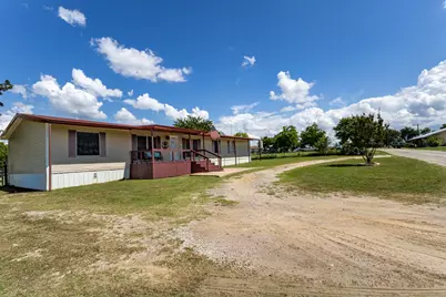 75 Southern Drive, Mineral Wells, TX 76067 - Photo 3