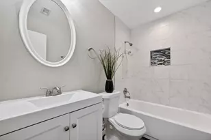 9145 Emberglow Ln, Dallas, TX 75243 - Photo 25