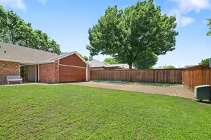 1037 Whitewater Trail, DeSoto, TX 75115 - Photo 23