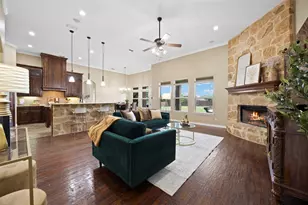 8230 Glenwick Dr, Waxahachie, TX 75167 - Photo 7