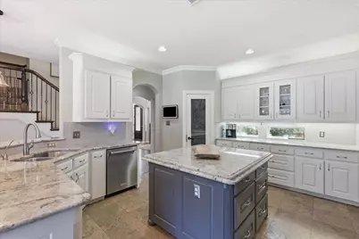 3101 Creek View Drive, Flower Mound, TX 75022 - Photo 11