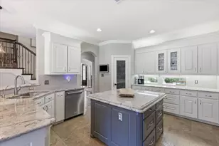 3101 Creekview Dr, Flower Mound, TX 75022 - Photo 11