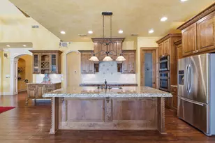 1604 Catalina Bay Ct, Granbury, TX 76048 - Photo 9
