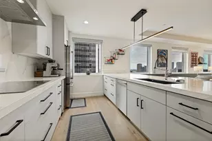 1505 Elm St, Dallas, TX 75201 - Photo 3