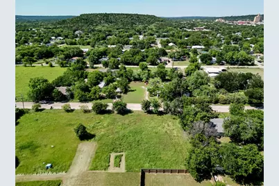 809 SW 15th Street, Mineral Wells, TX 76067 - Photo 3