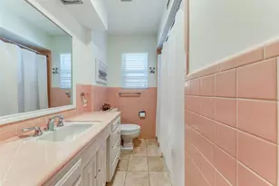 6453 Dunstan Ln, Dallas, TX 75214 - Photo 17