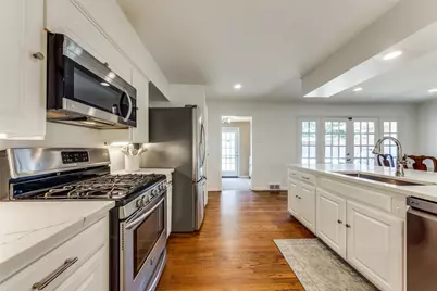 6453 Dunstan Lane, Dallas, TX 75214 - Photo 11