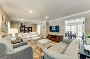 6453 Dunstan Ln, Dallas, TX 75214 - Photo 5
