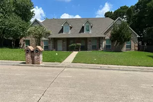 921 Cedar Ridge Dr, DeSoto, TX 75115 - Photo 9