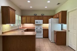 921 Cedar Ridge Dr, DeSoto, TX 75115 - Photo 7