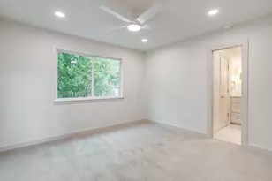 2144 Fountain Square Dr, Fort Worth, TX 76107 - Photo 15