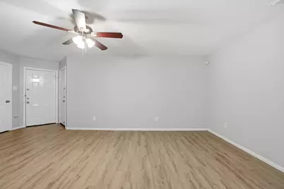 238 Creek Cove Drive, Dallas, TX 75217 - Photo 9