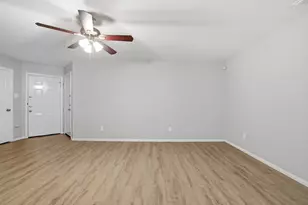 238 Creek Cove Dr, Dallas, TX 75217 - Photo 9