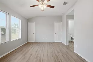 238 Creek Cove Dr, Dallas, TX 75217 - Photo 21