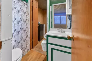 1001 Leaning Oak Dr, Tool, TX 75143 - Photo 7