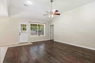 1508 Cheyenne Trail, Granbury, TX 76048 - Photo 9