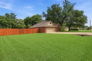 1508 Cheyenne Trail, Granbury, TX 76048 - Photo 3