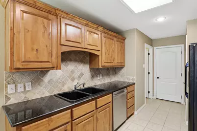 1508 Cheyenne Trail, Granbury, TX 76048 - Photo 15