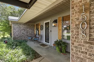 1508 Ave D, Graham, TX 76450 - Photo 7