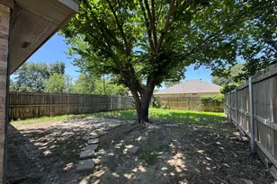 6319 Holiday Ln, North Richland Hills, TX 76182 - Photo 17